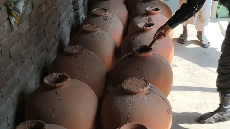 ভেজাল গুড় উৎপাদন ও বিক্রি করে জরিমানা গুনলেন ৫ ব্যবসায়ী ভেজাল গুড় উৎপাদন ও বিক্রি করে জরিমানা গুনলেন ৫ ব্যবসায়ী