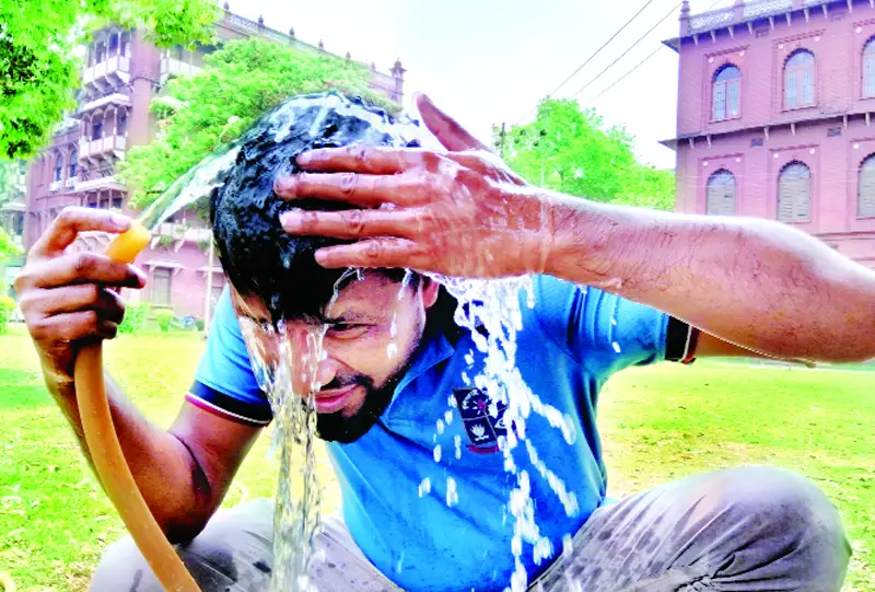 দাবদাহে পুড়ছে দেশ দাবদাহে পুড়ছে দেশ