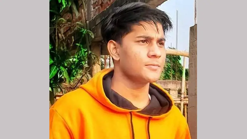 বাঁশখালীতে পিকআপ ভ্যানের ধাক্কায় প্রাণ গেল স্কুল শিক্ষার্থীর বাঁশখালীতে পিকআপ ভ্যানের ধাক্কায় প্রাণ গেল স্কুল শিক্ষার্থীর