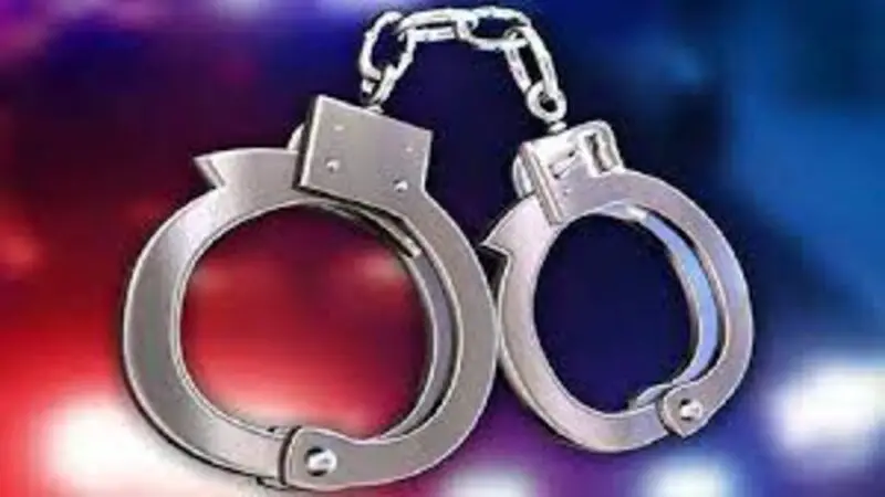 রাজধানীতে অভিযানে গ্রেপ্তার ৩৮ রাজধানীতে অভিযানে গ্রেপ্তার ৩৮