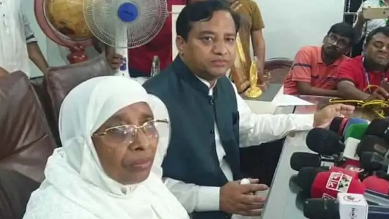 গাজীপুরবাসীর কাছে আমি ঋণী গাজীপুরবাসীর কাছে আমি ঋণী