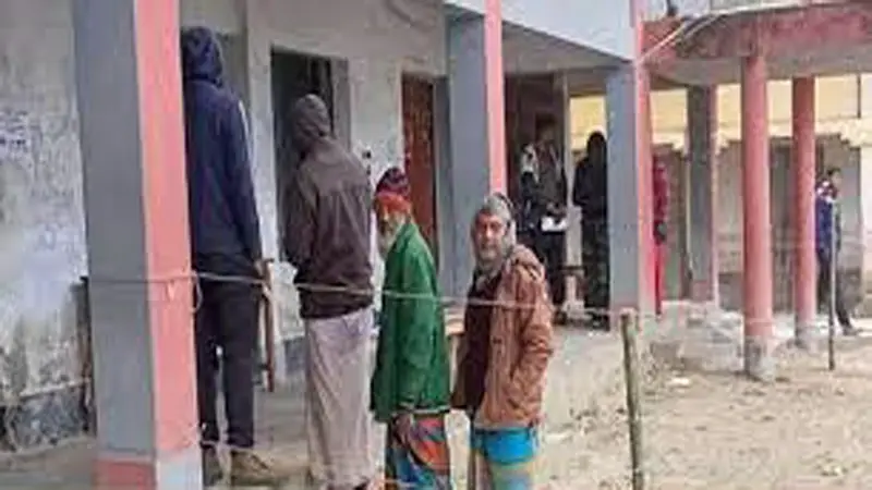 উপস্থিতি কম হলেও ভোট শান্তিপূর্ণ উপস্থিতি কম হলেও ভোট শান্তিপূর্ণ