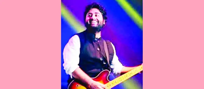 অরিজিতের ‘বৈরিয়া’ মাতাল ফুটবল মাঠ অরিজিতের ‘বৈরিয়া’ মাতাল ফুটবল মাঠ