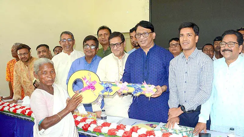 দেশের উন্ননের স্বার্থে শেখ হাসিনাকে বিজয়ী করতে হবে দেশের উন্ননের স্বার্থে শেখ হাসিনাকে বিজয়ী করতে হবে