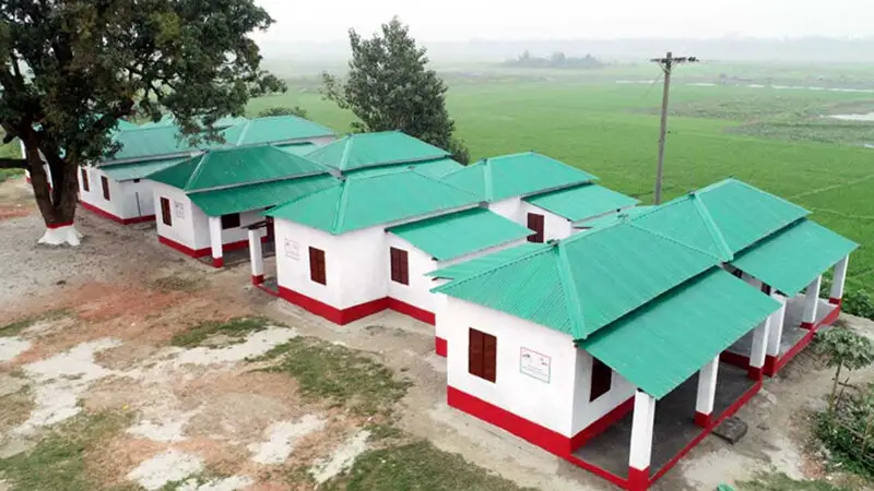 প্রধানমন্ত্রীর উপহারের ঘর পাচ্ছে আরও ৩৯ হাজার ৩৬৫ পরিবার প্রধানমন্ত্রীর উপহারের ঘর পাচ্ছে আরও ৩৯ হাজার ৩৬৫ পরিবার