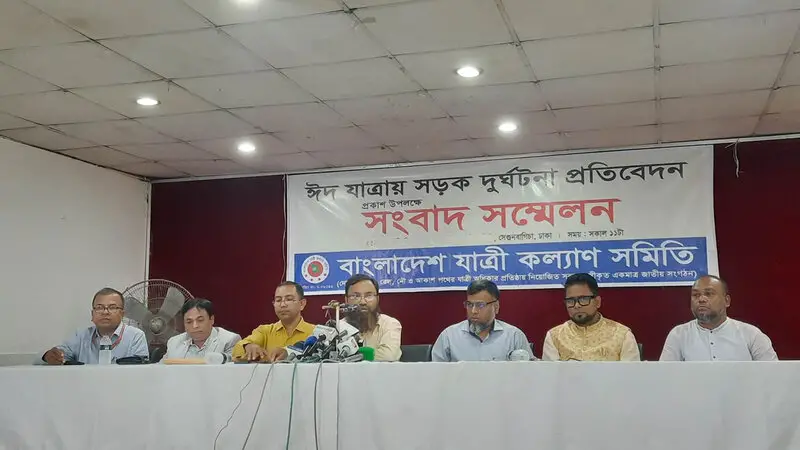 ঈদযাত্রায় যানবাহন দুর্ঘটনায় নিহত ৩৫৫ ঈদযাত্রায় যানবাহন দুর্ঘটনায় নিহত ৩৫৫