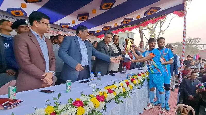 শিবচরে শেখ হাসিনা স্পোর্টস সিটি করার চেষ্টা করছি: চীফ হুইপ শিবচরে শেখ হাসিনা স্পোর্টস সিটি করার চেষ্টা করছি: চীফ হুইপ