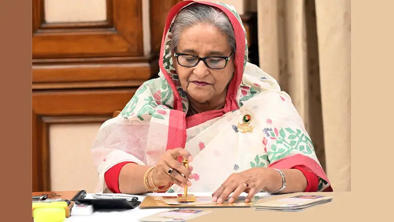স্বাধীনতা দিবসে স্মারক ডাকটিকিট অবমুক্ত করলেন প্রধানমন্ত্রী স্বাধীনতা দিবসে স্মারক ডাকটিকিট অবমুক্ত করলেন প্রধানমন্ত্রী
