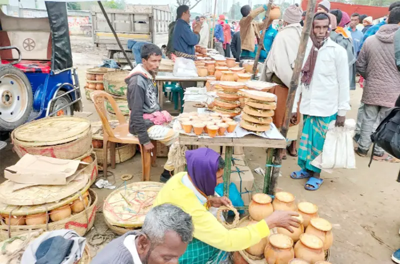 সিরাজগঞ্জে দু’শ’ বছরের দই মেলা