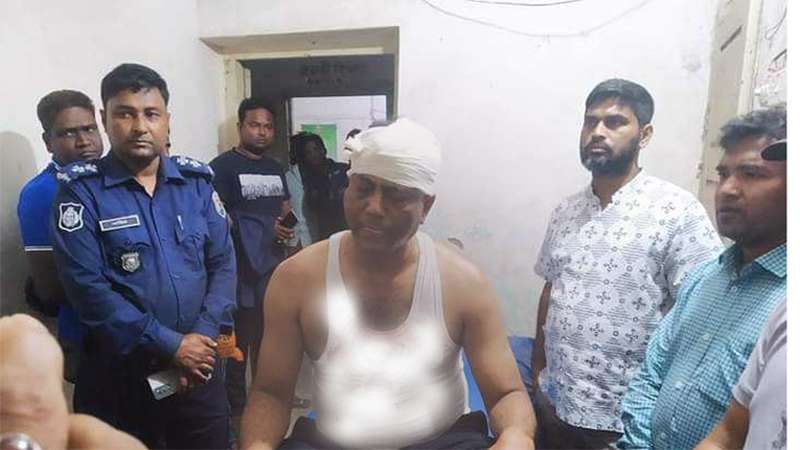 মেঘনায় জেলেদের হামলায় নৌপুলিশের ওসিসহ আহত ১৬