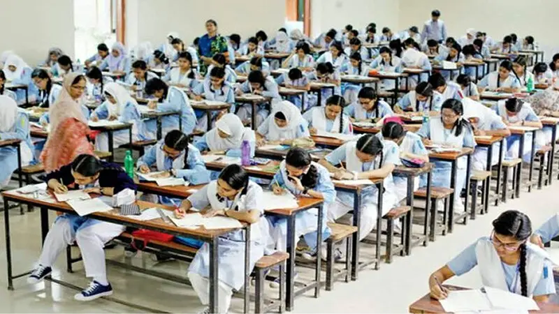 স্থগিত হওয়া এসএসসি ও সমমানের পরীক্ষা ২৭ ও ২৮ মে স্থগিত হওয়া এসএসসি ও সমমানের পরীক্ষা ২৭ ও ২৮ মে