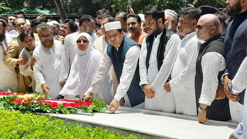 মা ও আমাদের পরিবার জন্মগতভাবে আওয়ামী লীগ: জাহাঙ্গীর মা ও আমাদের পরিবার জন্মগতভাবে আওয়ামী লীগ: জাহাঙ্গীর