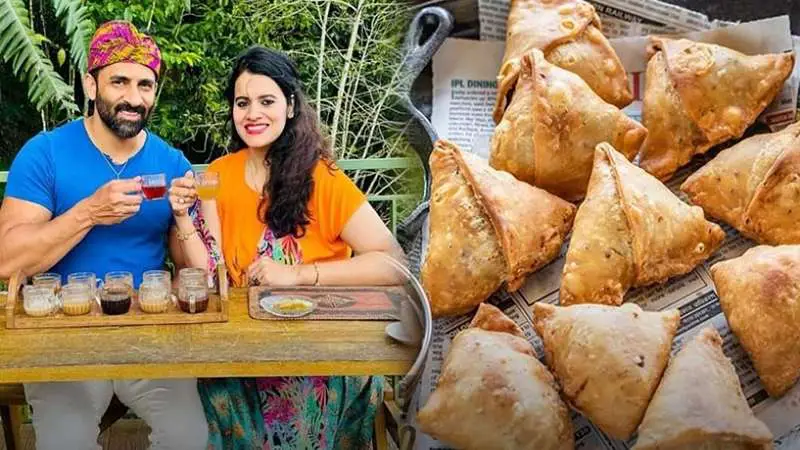 বড় চাকরি ছেড়ে শিঙাড়া বিক্রির ব্যবসা, দিনে আয় ১৫ লাখ বড় চাকরি ছেড়ে শিঙাড়া বিক্রির ব্যবসা, দিনে আয় ১৫ লাখ