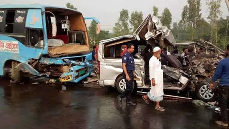 জানুয়ারী মাসে ৫৯৩ সড়ক দুর্ঘটনায় নিহত ৫৮৫