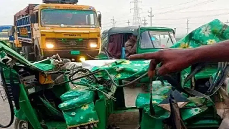 সুনামগঞ্জে ট্রাক-সিএনজি সংঘর্ষে দুইজন নিহত