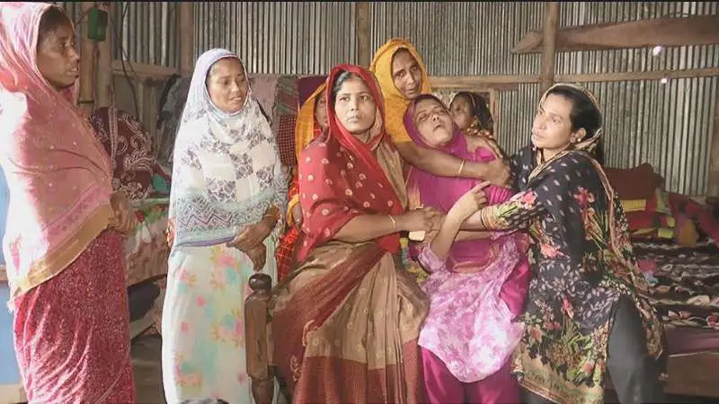 সৌদিতে সড়ক দুর্ঘটনা, নিহত রুহুলের বাড়িতে চলছে শোকের মাতম সৌদিতে সড়ক দুর্ঘটনা, নিহত রুহুলের বাড়িতে চলছে শোকের মাতম