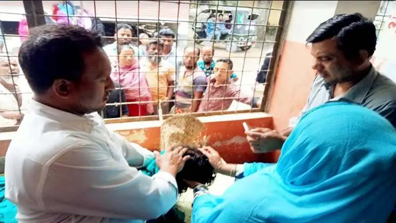 গফরগাঁওয়ে জমি নিয়ে বিরোধ, গৃহবধুকে কুপিয়ে হত্যা গফরগাঁওয়ে জমি নিয়ে বিরোধ, গৃহবধুকে কুপিয়ে হত্যা