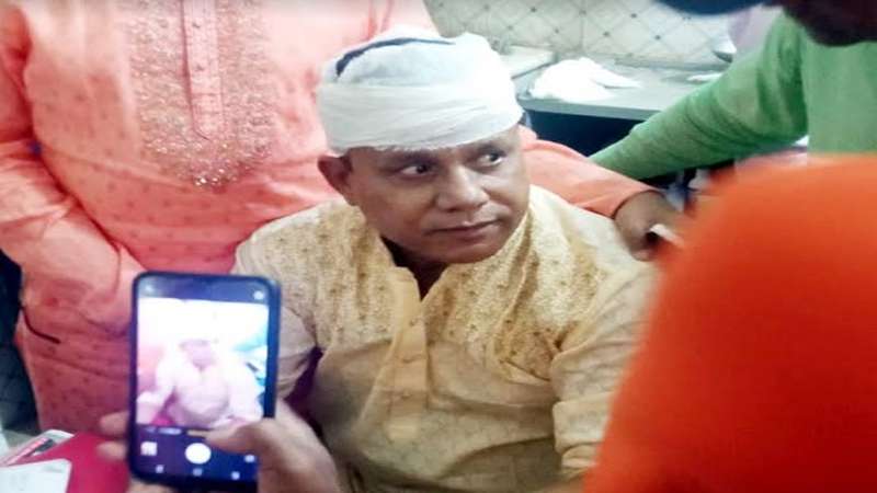 পিরোজপুরে ছাত্রলীগের দু’গ্রুপের সংঘর্ষে ডিবি ওসিসহ আহত ৪ পিরোজপুরে ছাত্রলীগের দু’গ্রুপের সংঘর্ষে ডিবি ওসিসহ আহত ৪