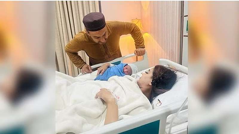 ছেলের নাম জানালেন মাহিয়া মাহি ছেলের নাম জানালেন মাহিয়া মাহি