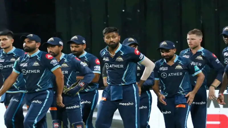 টস জিতে বোলিংয়ে গুজরাট টস জিতে বোলিংয়ে গুজরাট