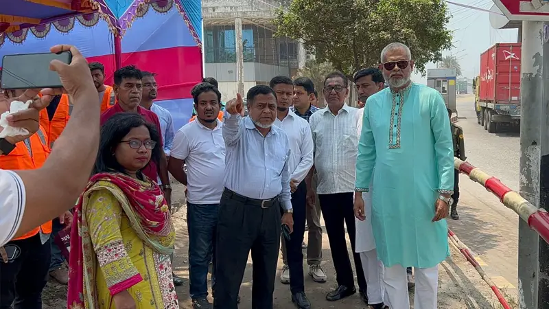 ঈদে ঢাকা-চট্রগ্রাম মহাসড়কে যানজট হবে না ঈদে ঢাকা-চট্রগ্রাম মহাসড়কে যানজট হবে না
