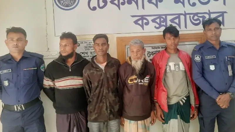 মালয়েশিয়া যাত্রী ২৬ নারী-শিশু উদ্ধার, ৫ দালাল আটক মালয়েশিয়া যাত্রী ২৬ নারী-শিশু উদ্ধার, ৫ দালাল আটক