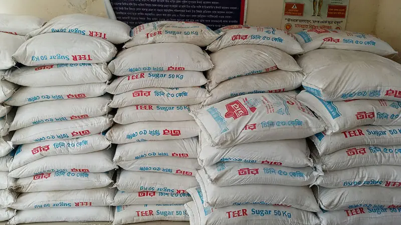 মেঘনায় ট্রলারে ডাকাতি, উদ্ধার চিনি-ভোজ্য তেল মেঘনায় ট্রলারে ডাকাতি, উদ্ধার চিনি-ভোজ্য তেল