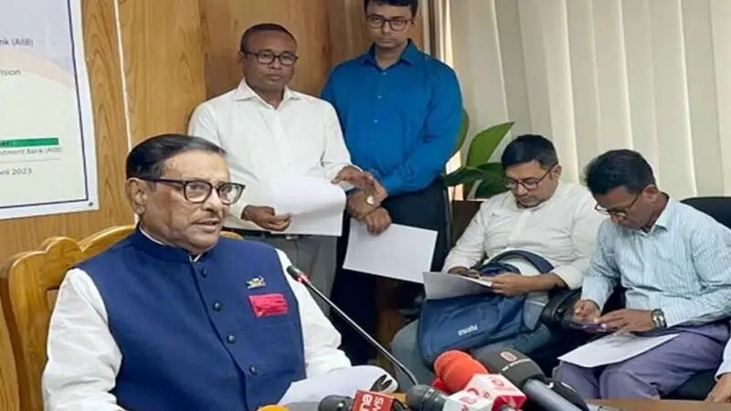 ঈদে সড়ক-মহাসড়ক যানজটমুক্ত রাখা একটি চ্যালেঞ্জ ঈদে সড়ক-মহাসড়ক যানজটমুক্ত রাখা একটি চ্যালেঞ্জ