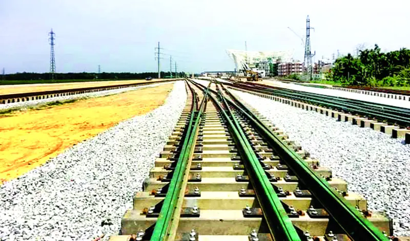 দোহাজারী-কক্সবাজার রেললাইনের কাজ শেষের পথে দোহাজারী-কক্সবাজার রেললাইনের কাজ শেষের পথে