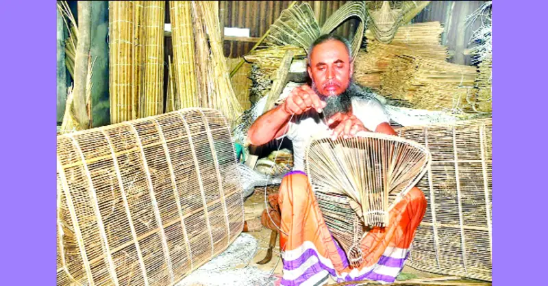 হারিয়ে যাচ্ছে গ্রাম- বাংলার ঐতিহ্য ‘চাঁই’ হারিয়ে যাচ্ছে গ্রাম- বাংলার ঐতিহ্য ‘চাঁই’
