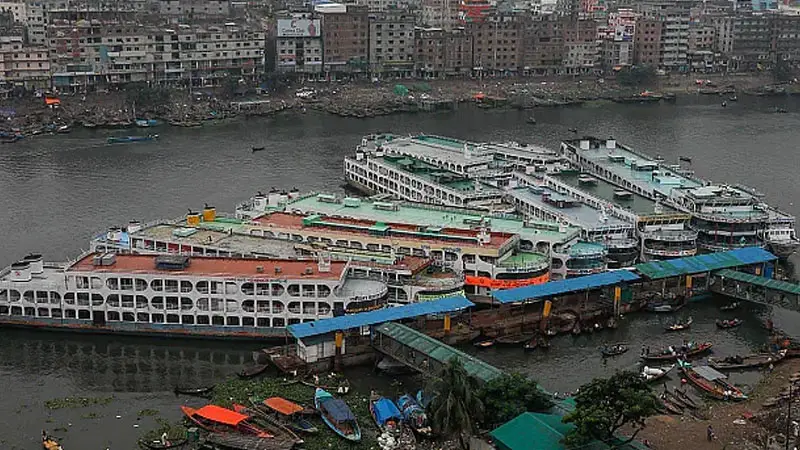 সদরঘাট লঞ্চ টার্মিনাল দিয়ে ২৭ লাখ লোক বাড়ি যাবে সদরঘাট লঞ্চ টার্মিনাল দিয়ে ২৭ লাখ লোক বাড়ি যাবে