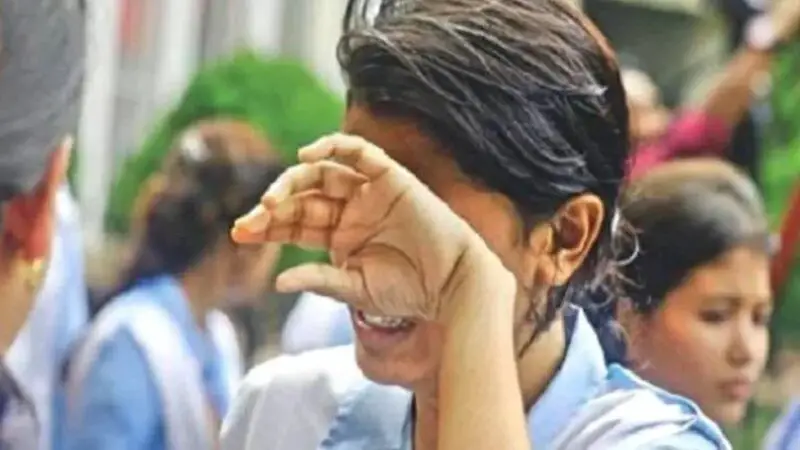 দেশের ৫০ শিক্ষাপ্রতিষ্ঠানে একজনও পাস করেনি দেশের ৫০ শিক্ষাপ্রতিষ্ঠানে একজনও পাস করেনি