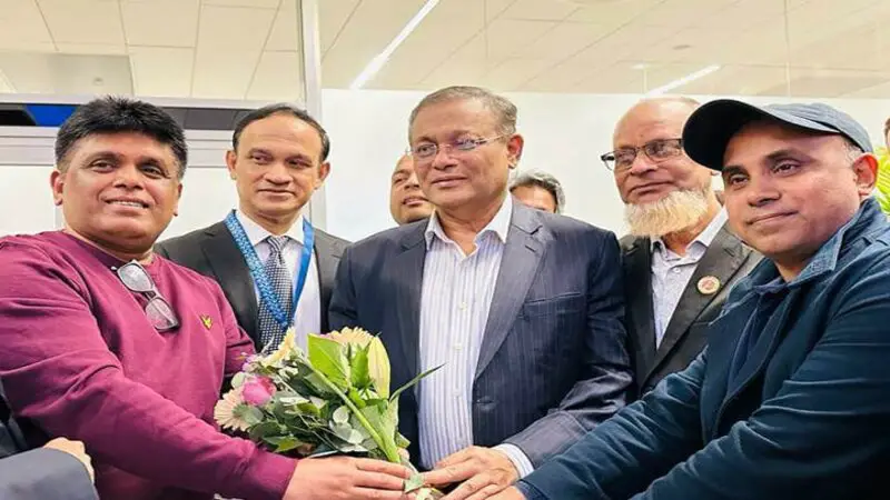 কিছু ব্যক্তি অর্থের বিনিময়ে দেশবিরোধী প্রচারণায় লিপ্ত কিছু ব্যক্তি অর্থের বিনিময়ে দেশবিরোধী প্রচারণায় লিপ্ত