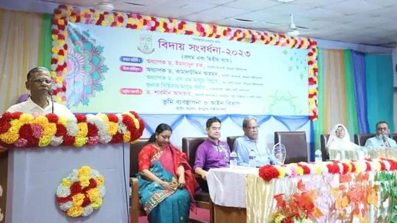 শিক্ষার্থীদের দক্ষ করে গড়ে তুলতে ইন্টার্নশিপ জরুরি শিক্ষার্থীদের দক্ষ করে গড়ে তুলতে ইন্টার্নশিপ জরুরি