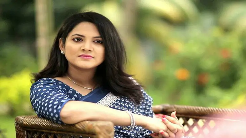 হৃদরোগে আক্রান্ত হয়ে সিসিইউতে উর্মিলা হৃদরোগে আক্রান্ত হয়ে সিসিইউতে উর্মিলা