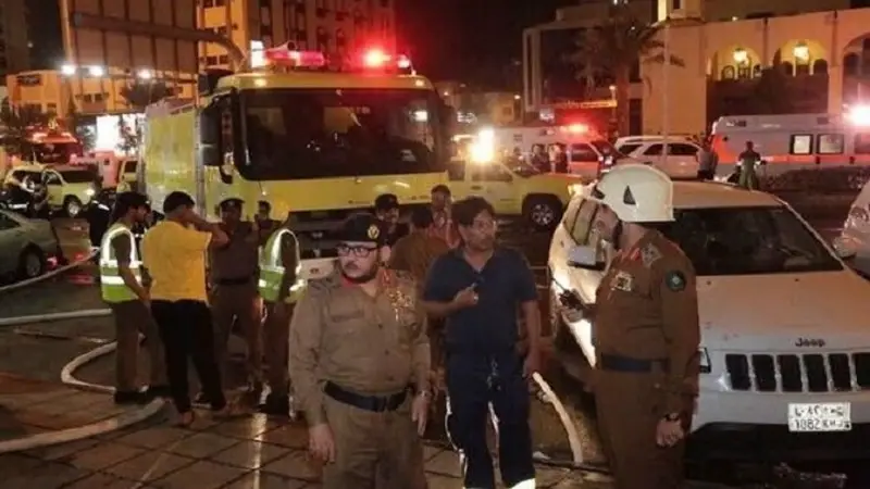 মক্কায় হোটেলে আগুন, ৮ পাকিস্তানি নিহত মক্কায় হোটেলে আগুন, ৮ পাকিস্তানি নিহত