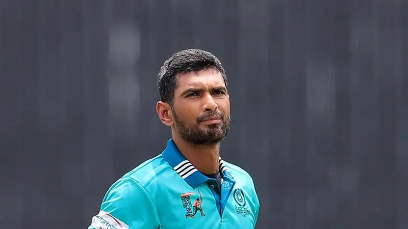 হজে যাচ্ছেন মাহমুদউল্লাহ হজে যাচ্ছেন মাহমুদউল্লাহ