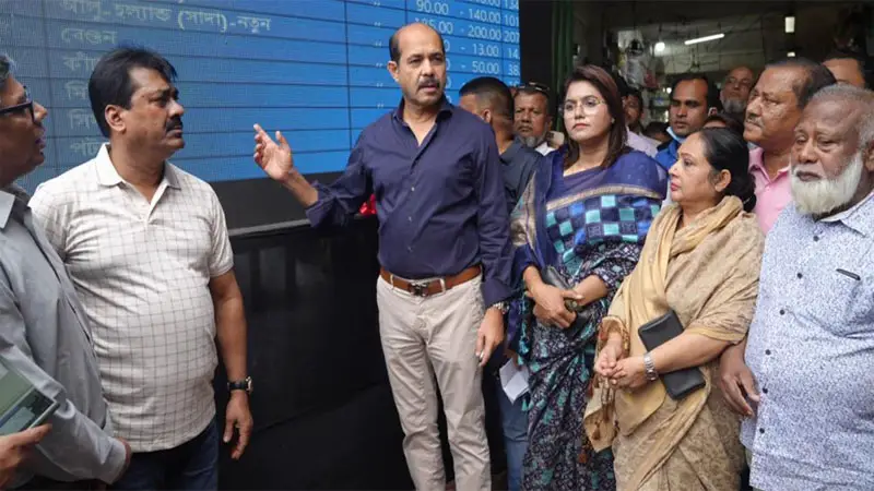 ব্যবসায়ীদের হুঁশিয়ারি দিলেন মেয়র আতিক ব্যবসায়ীদের হুঁশিয়ারি দিলেন মেয়র আতিক