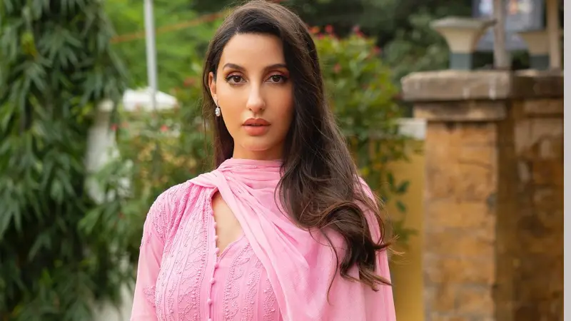নিজের জন্মদিনে মাঝ সমুদ্রে নাচলেন নোরা ফাতেহী নিজের জন্মদিনে মাঝ সমুদ্রে নাচলেন নোরা ফাতেহী