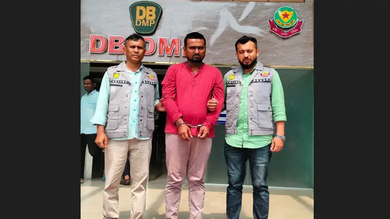 চাকরির ফাঁদে ফেলার কৌশলে ‘দোয়া মাহফিল, মিষ্টি বিতরণ’ চাকরির ফাঁদে ফেলার কৌশলে ‘দোয়া মাহফিল, মিষ্টি বিতরণ’