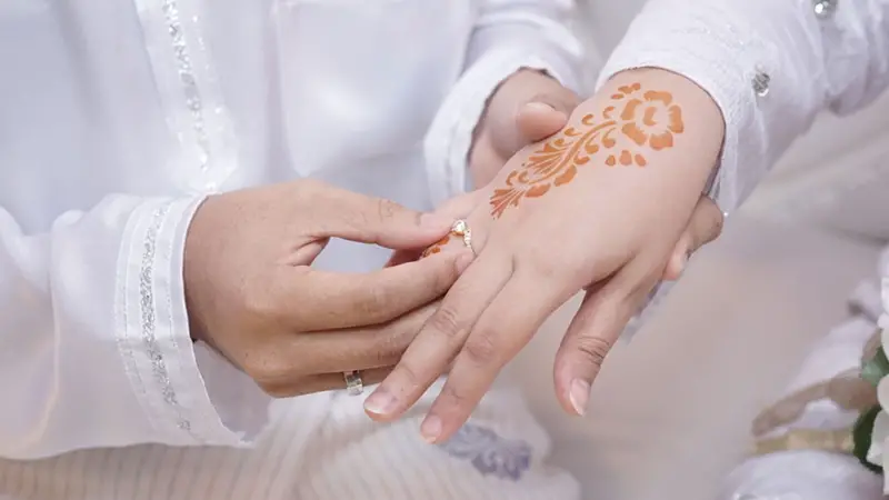 মোটা নারী কি বিবাহিত জীবনে সুখী? মোটা নারী কি বিবাহিত জীবনে সুখী?
