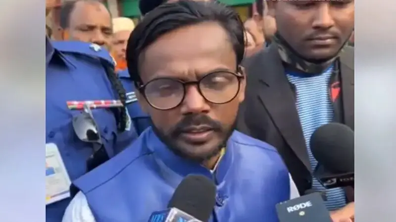বগুড়া সদরেও হেরে গেলেন হিরো আলম বগুড়া সদরেও হেরে গেলেন হিরো আলম