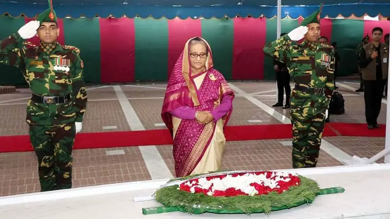 বঙ্গবন্ধুর সমাধিতে প্রধানমন্ত্রীর শ্রদ্ধা বঙ্গবন্ধুর সমাধিতে প্রধানমন্ত্রীর শ্রদ্ধা