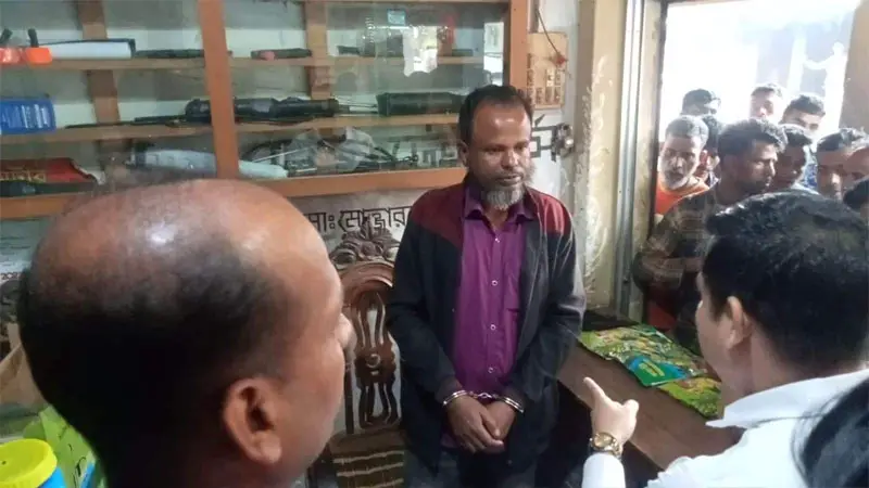 ভেজাল কীটনাশক বিক্রির দায়ে ব্যবসায়ীর কারাদন্ড ভেজাল কীটনাশক বিক্রির দায়ে ব্যবসায়ীর কারাদন্ড