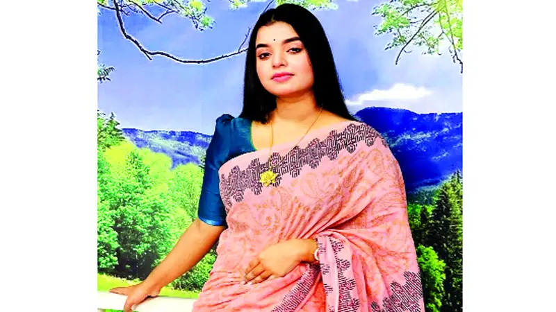 একাধিক মৌলিক গানে অনন্যা একাধিক মৌলিক গানে অনন্যা