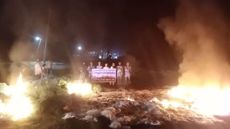 চরফ্যাশনে আড়াই কোটি টাকার অবৈধ জাল জব্দ চরফ্যাশনে আড়াই কোটি টাকার অবৈধ জাল জব্দ