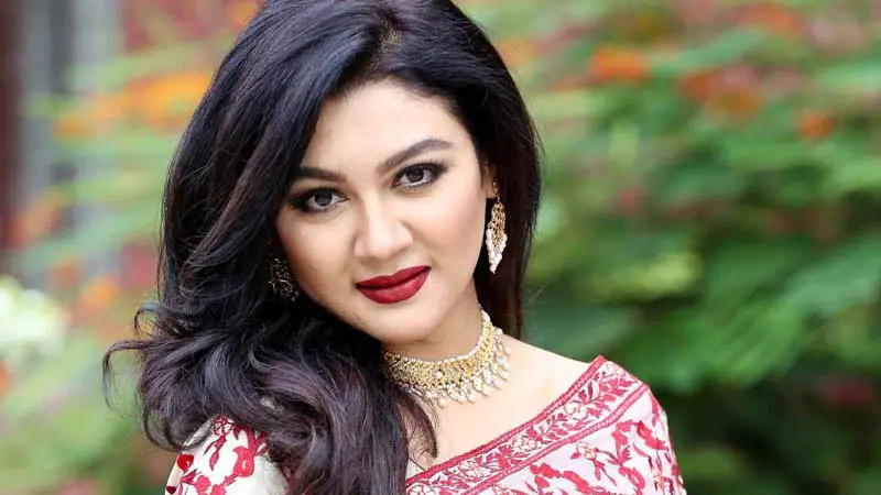 পুরস্কার পেল জয়া আহসান অভিনীত ‘নকশীকাঁথার জমিন’ পুরস্কার পেল জয়া আহসান অভিনীত ‘নকশীকাঁথার জমিন’