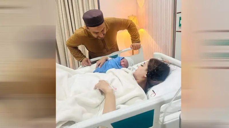 মা হয়েছেন চিত্রনায়িকা মাহিয়া মাহি মা হয়েছেন চিত্রনায়িকা মাহিয়া মাহি