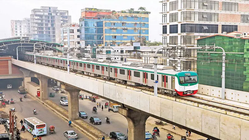 বুধবার থেকে পল্লবী স্টেশনে থামবে মেট্রোরেল বুধবার থেকে পল্লবী স্টেশনে থামবে মেট্রোরেল