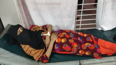 টিসিবির পণ্য কিনতে গিয়ে মারধরের শিকার দুই নারী